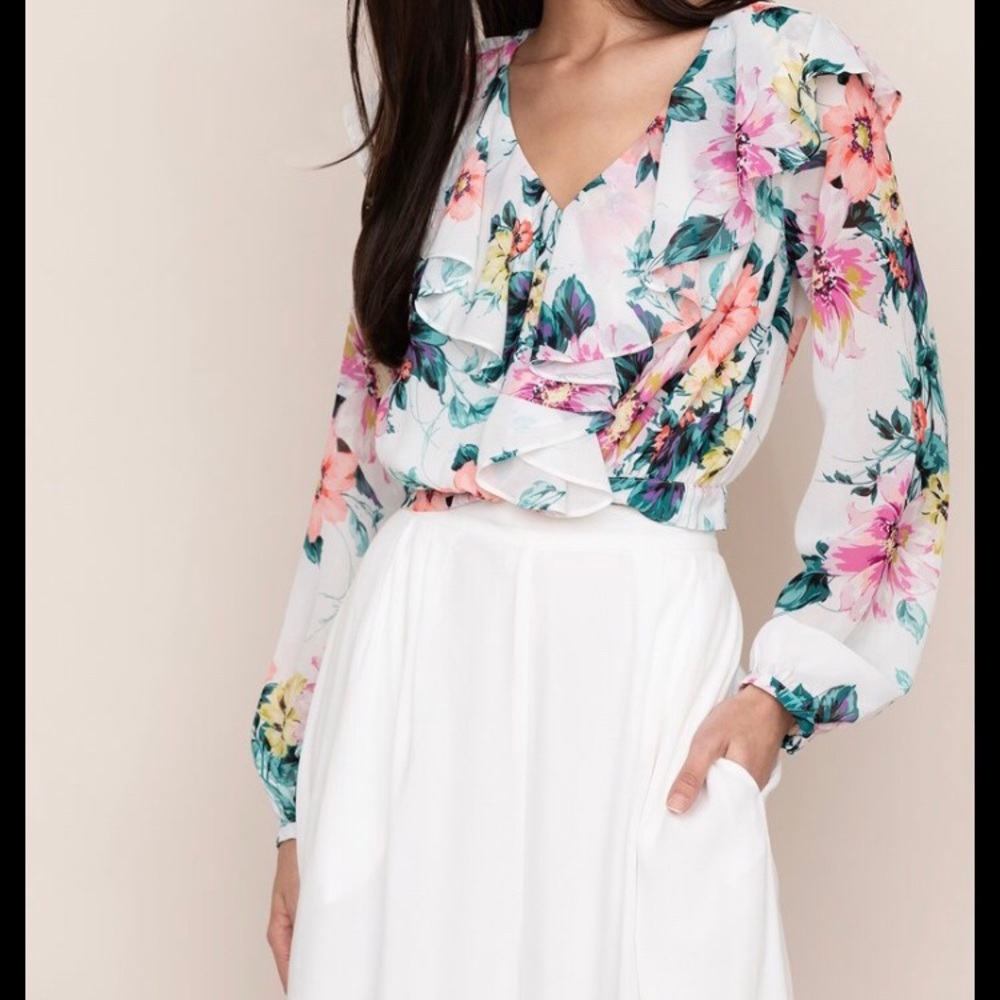 Yumi Kim Angie top white floral size Med NWT